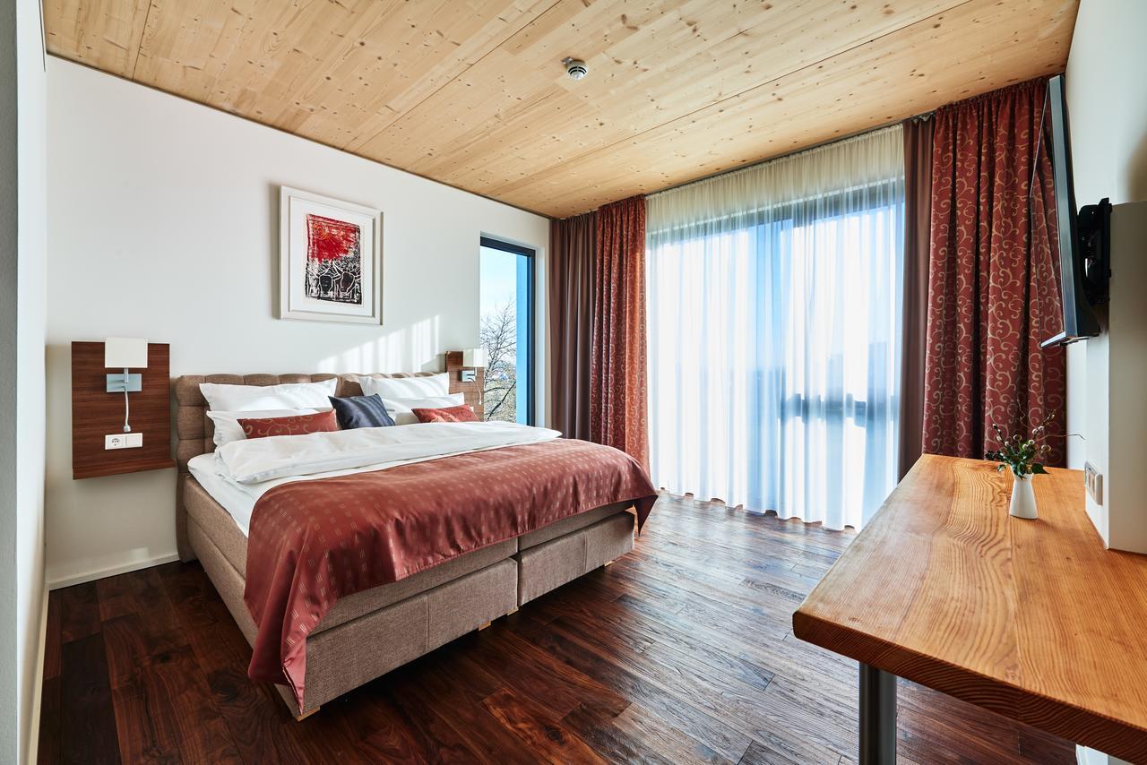 Hotel 2050 Rutesheim Exteriör bild